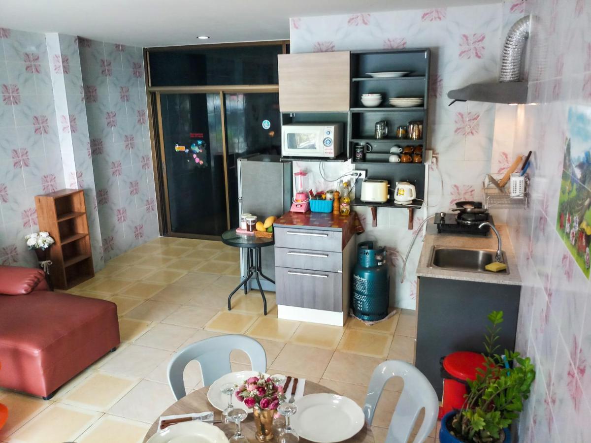 Kata Lina Guesthouse Buitenkant foto