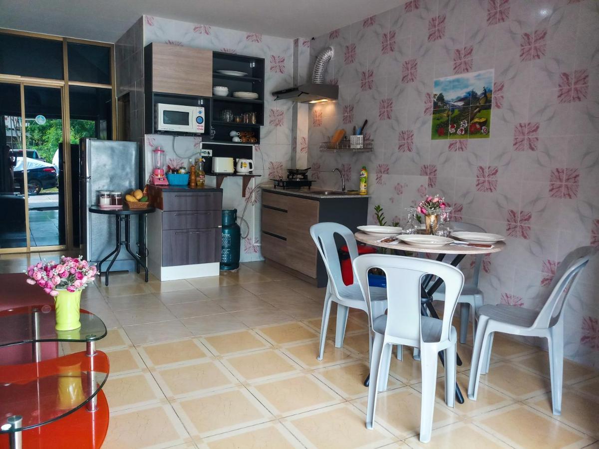 Kata Lina Guesthouse Buitenkant foto