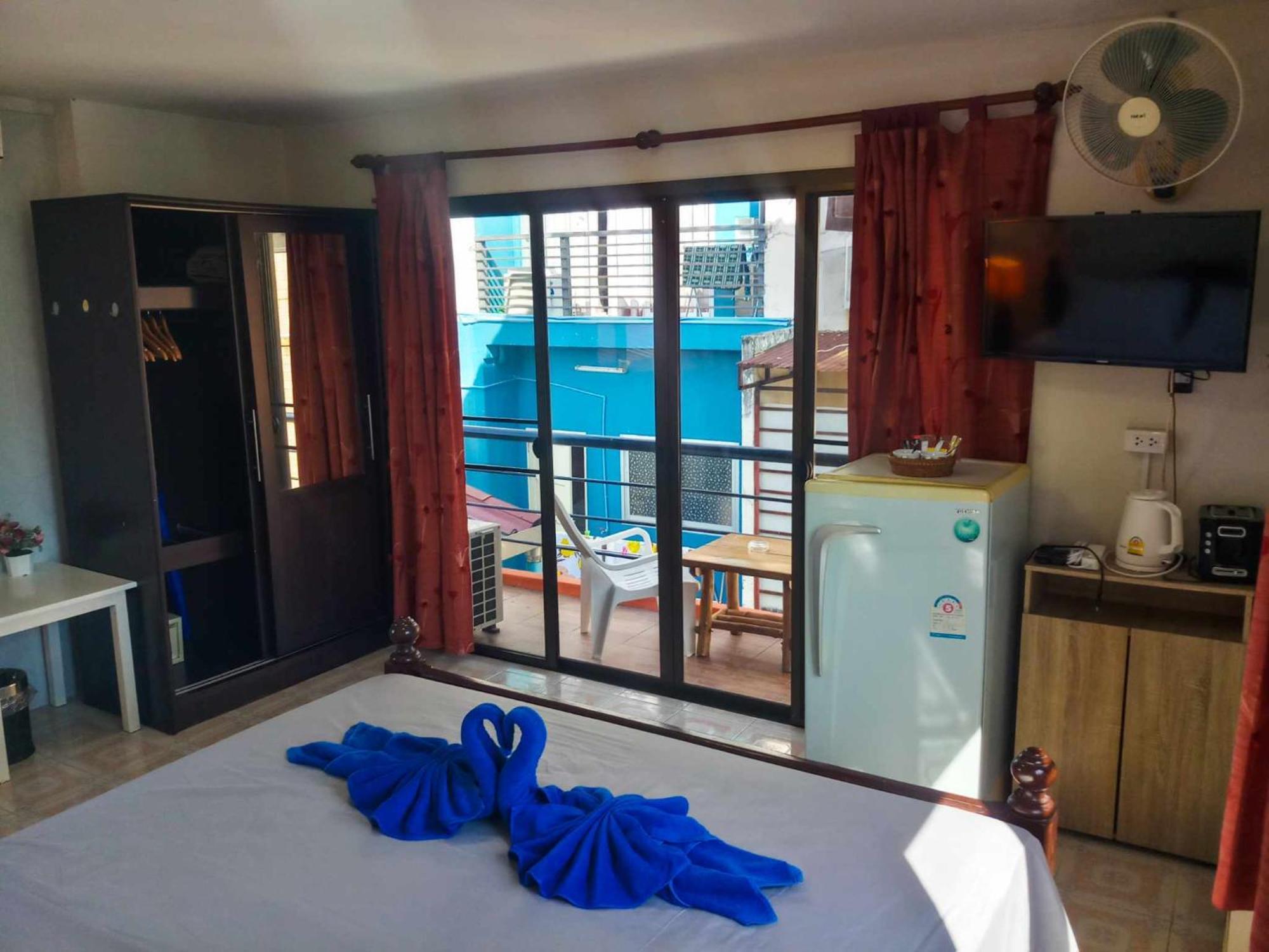 Kata Lina Guesthouse Buitenkant foto