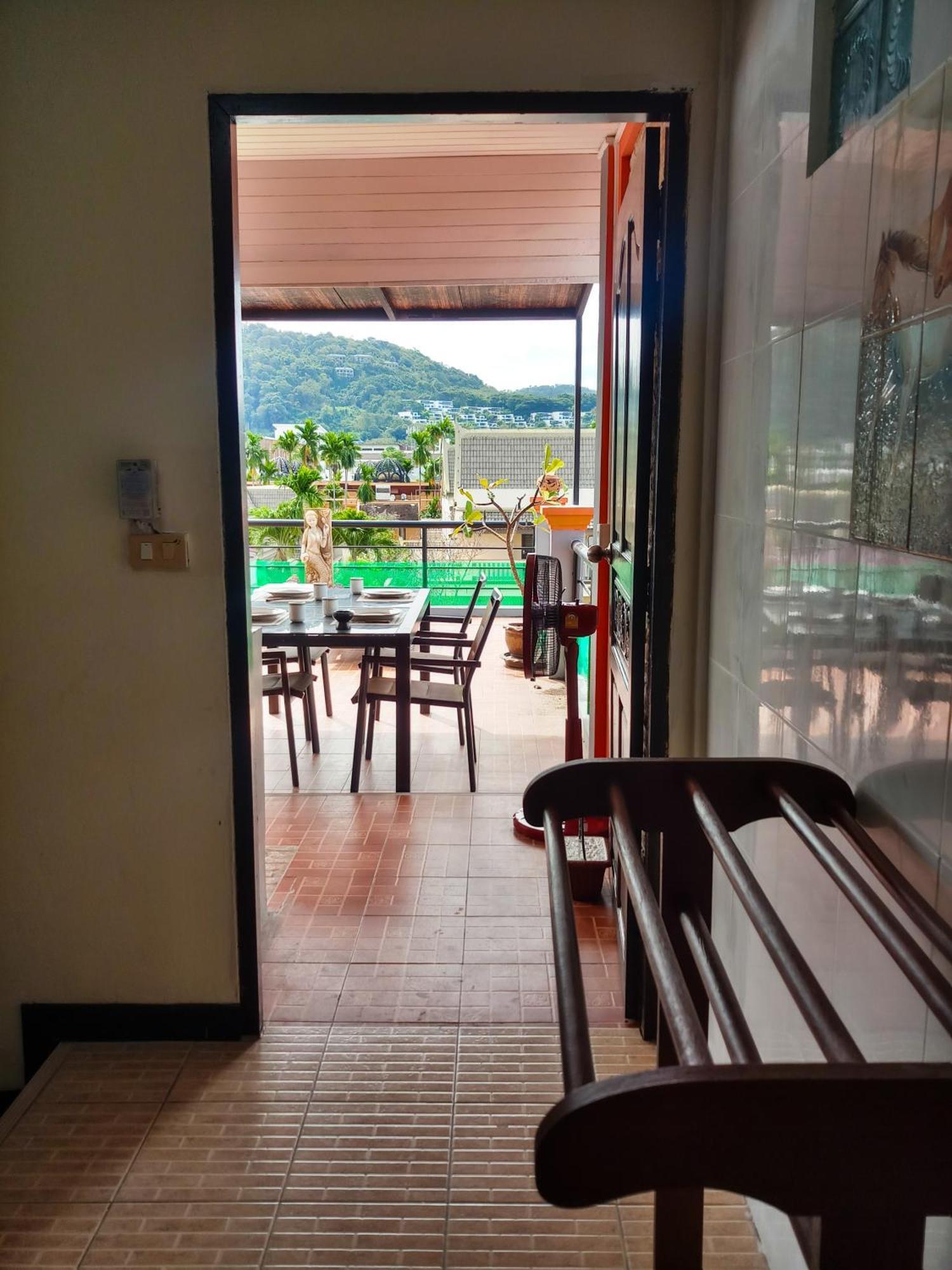 Kata Lina Guesthouse Buitenkant foto